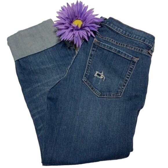 Gap Premium Straight Leg Womens Jeans Size 2/26 Distressed Crop - Picture 3 of 9